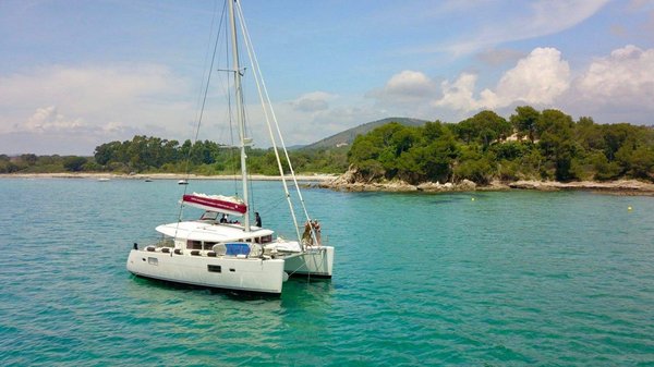 Tout sur la location de catamarans à Hyères