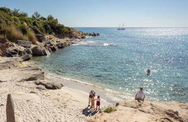Explorez la beauté de la Méditerranée : Réservez votre séjour au camping de Vias